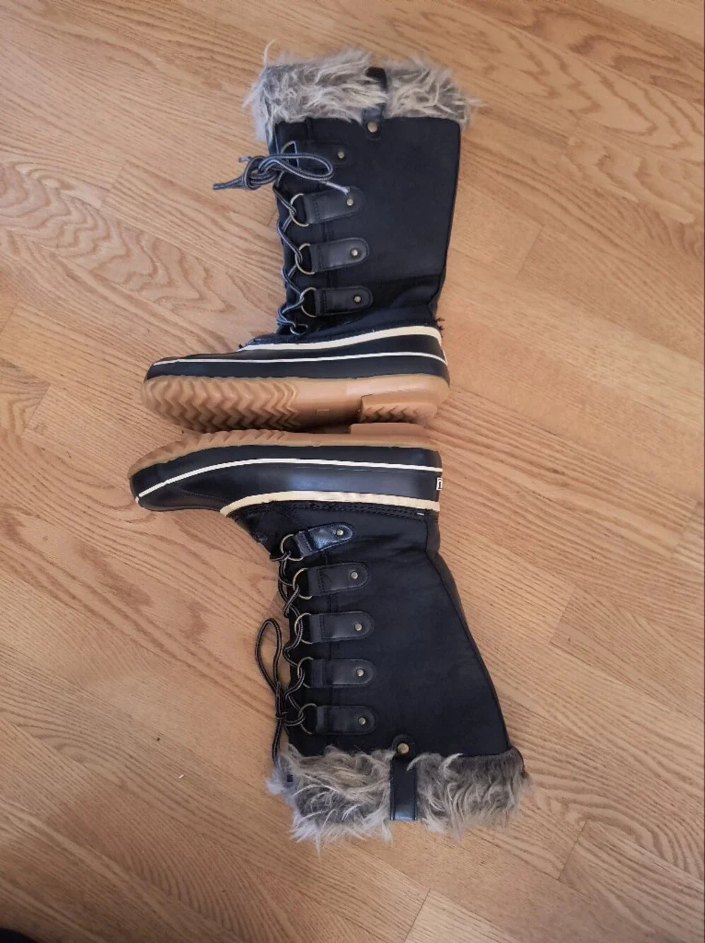 JBU Bella Black Winter Boots Size 8